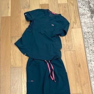 Figs maternity scrubs